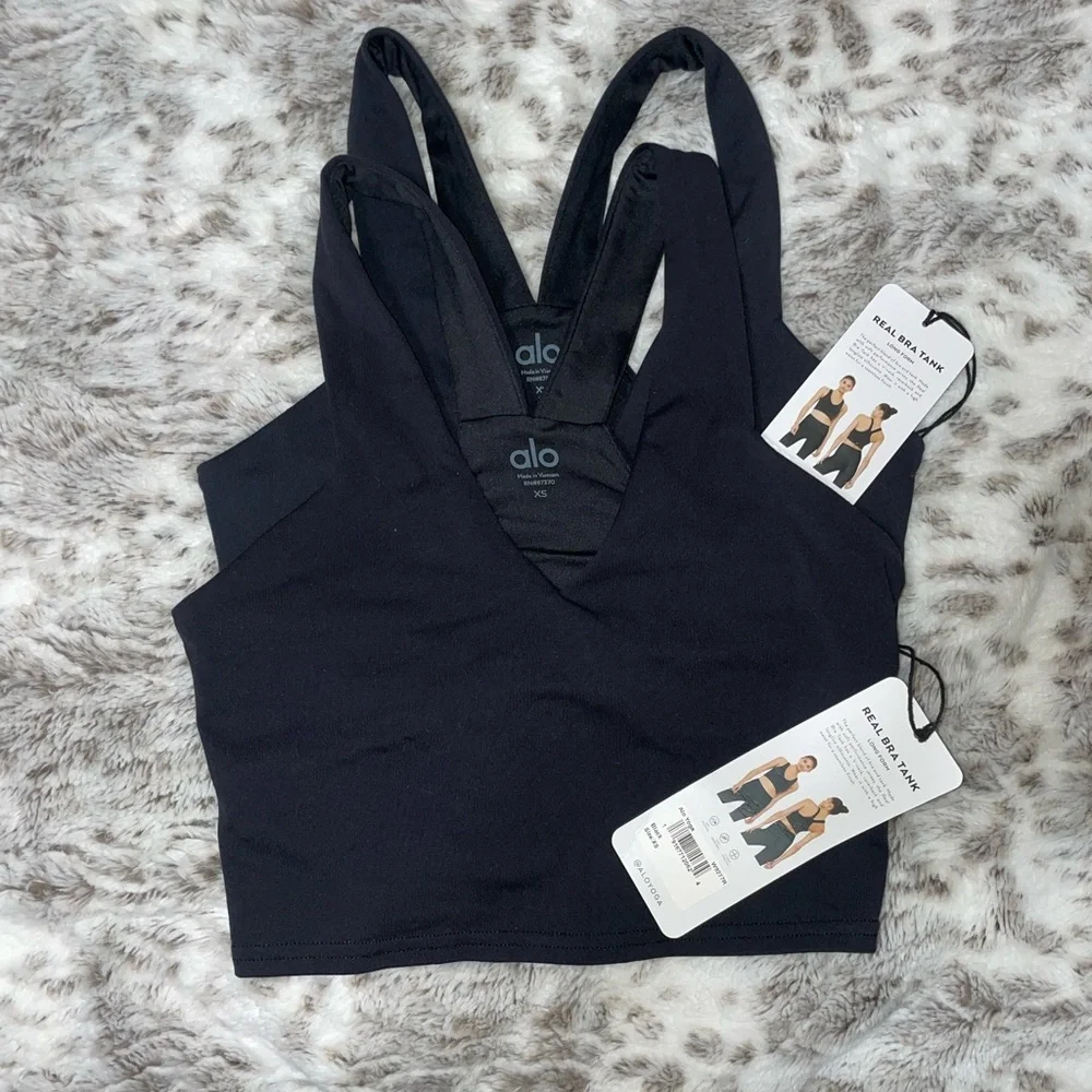 NWT Alo Real Bra Tank - Picture 2 of 2